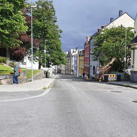 Apartmán Near Brosundet, Newly Refurnished, Free Street Parking Ålesund Exteriér fotografie