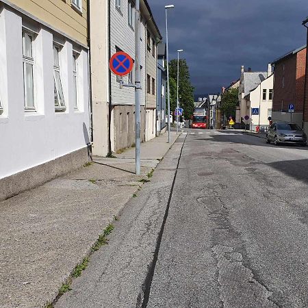 Apartmán Near Brosundet, Newly Refurnished, Free Street Parking Ålesund Exteriér fotografie