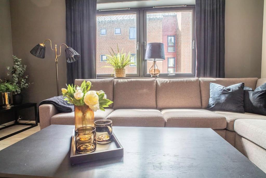 Apartmán Near Brosundet, Newly Refurnished, Free Street Parking Ålesund Exteriér fotografie